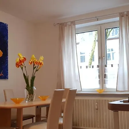 Apartament Elena Flat Iris, Zentrum Centro Westfield *