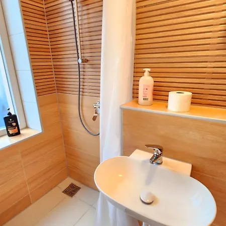Apartament Elena Flat Iris, Zentrum Centro Westfield