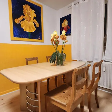 Elena Flat Iris, Zentrum Centro Westfield * Oberhausen (North Rhine-Westphalia)