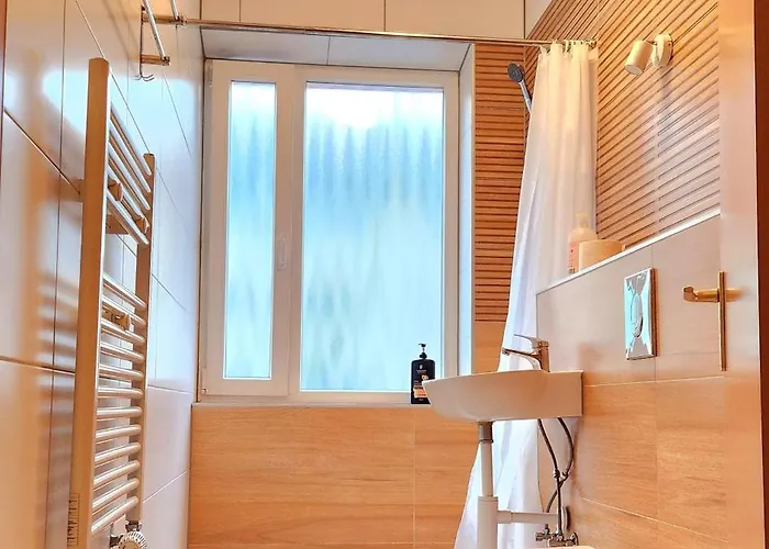 Elena Flat Iris, Zentrum Centro Westfield * Oberhausen (North Rhine-Westphalia)